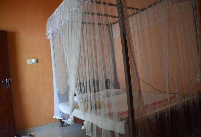 Номер Стандарт Вид на Сад, Aroma Guest House