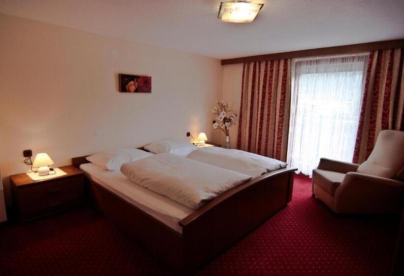 Апартаменты 1 Спальня с Видом, Haus Tirol Appartements