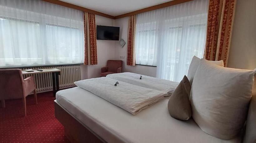 Апартаменты 3 Спальни, Haus Tirol Appartements