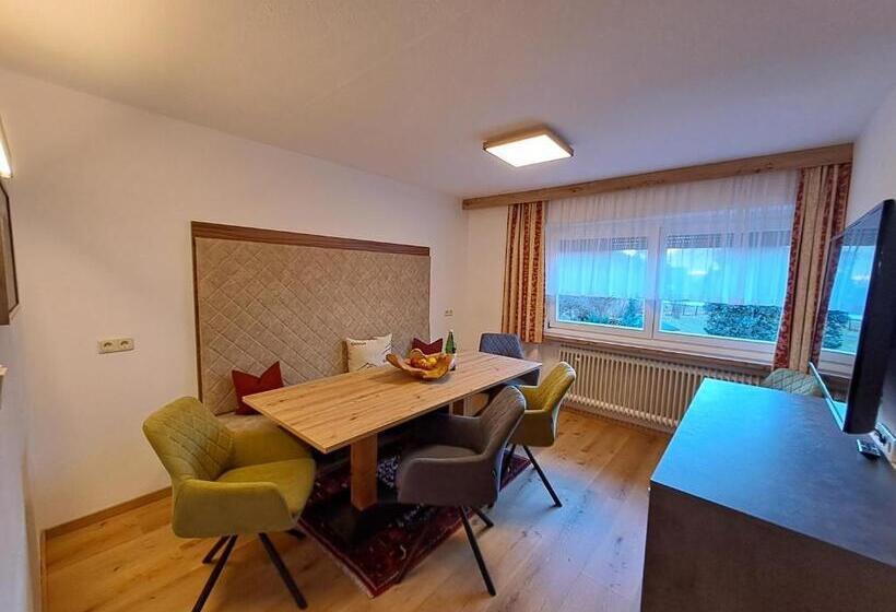 Апартаменты 3 Спальни, Haus Tirol Appartements