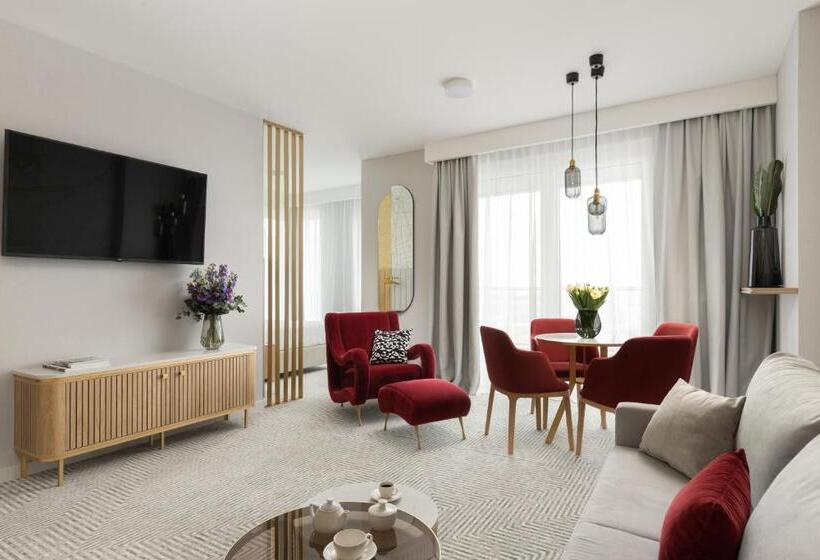 Семейный Номер, Royal Tulip Warsaw Centre