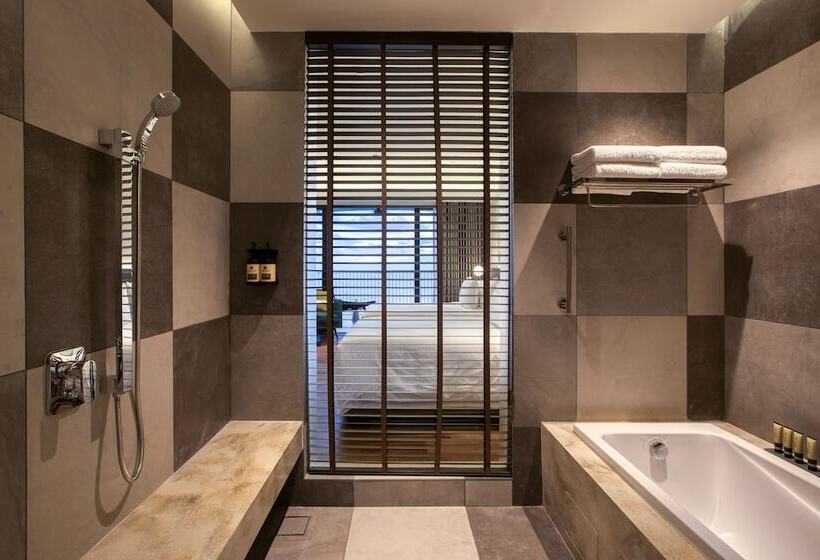 Номер Премиум, Parkroyal Langkawi Resort