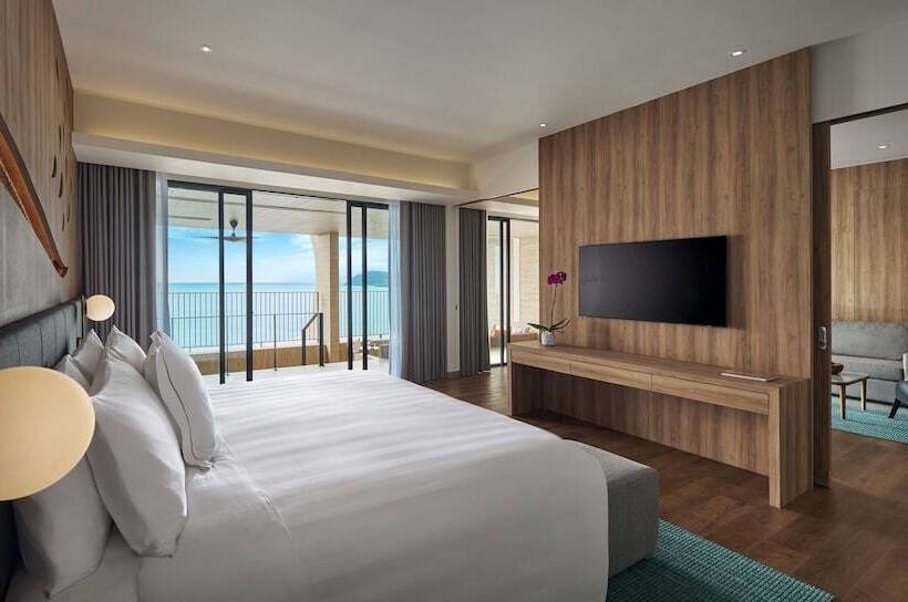 Люкс Премиум Вид на Море, Parkroyal Langkawi Resort