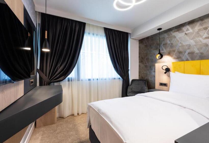 Номер Стандарт Индивидуальный, Ramada By Wyndham Slatina Parc