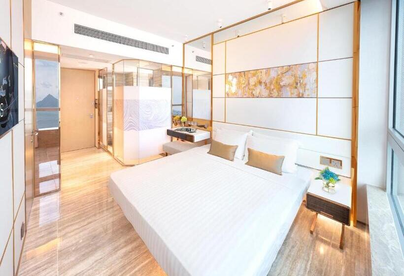 اتاق پریمیوم با چشم‌انداز باغ, Regala Skycity