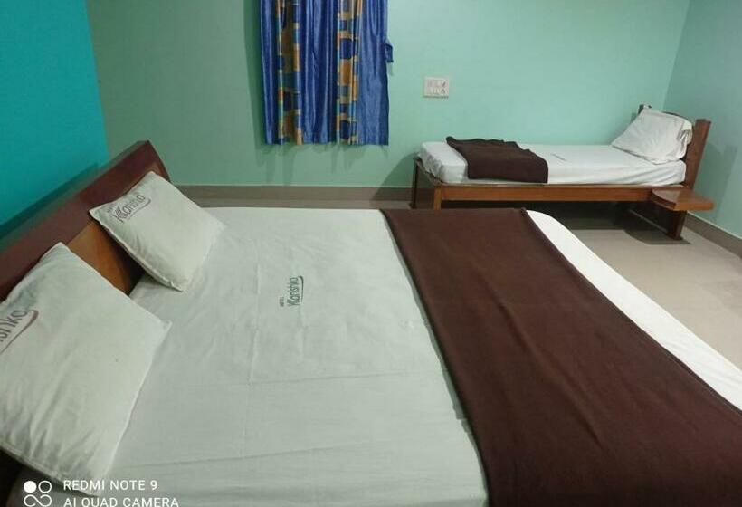 Трехместный Номер Deluxe, Marudhan Grand
