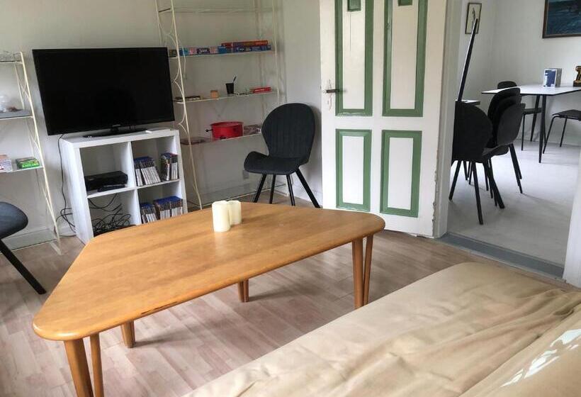 バス共有のスタンダードルーム, Holmegaarden B & B K