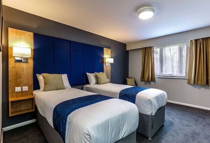 Номер Стандарт Адаптированный для Инвалидов, Days Inn Warwick Northbound M40