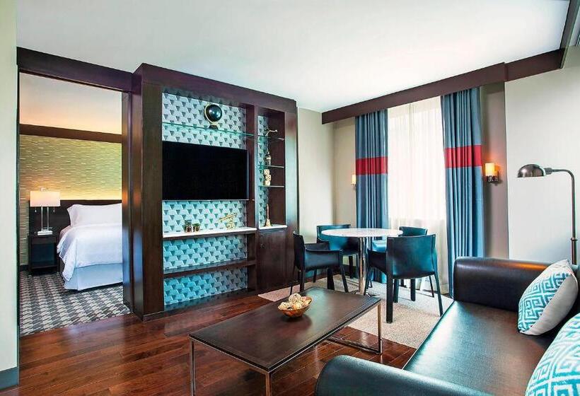 带大床的套房, Four Points By Sheraton New York Downtown
