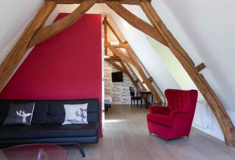 Люкс Повышенной Комфортности, La Ferme Blanche, The Originals Relais