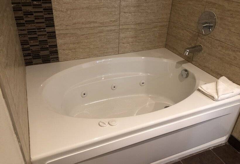 디럭스 스위트, Sol Cypress, San Antonio, A Tribute Portfolio