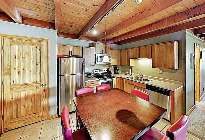 침실 2개 아파트, Treehouse Condo Unit H202