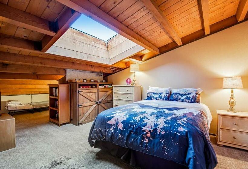 침실 2개 아파트, Treehouse Condo Unit H202