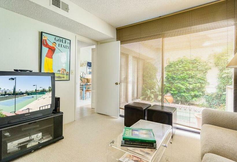 ２ベッドルームアパートメント, Rancho Mirage Condo