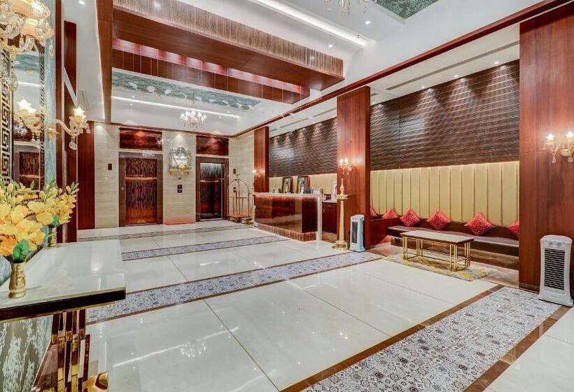 Номер Superior, Gurudev Grand
