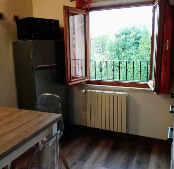 스탠다드 룸 킹사이즈 침대, Affittacamere Il Bastione 27