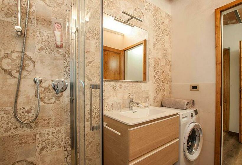 스탠다드 룸 킹사이즈 침대, Affittacamere Il Bastione 27