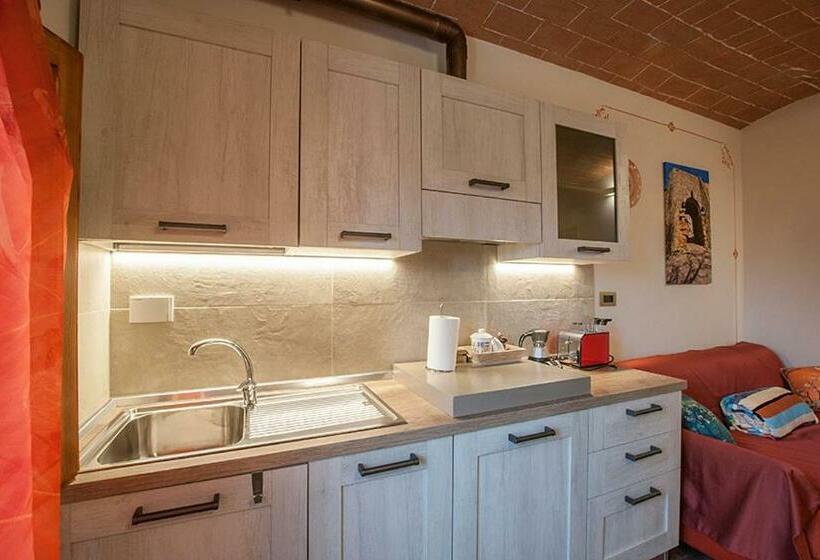 스탠다드 룸 킹사이즈 침대, Affittacamere Il Bastione 27