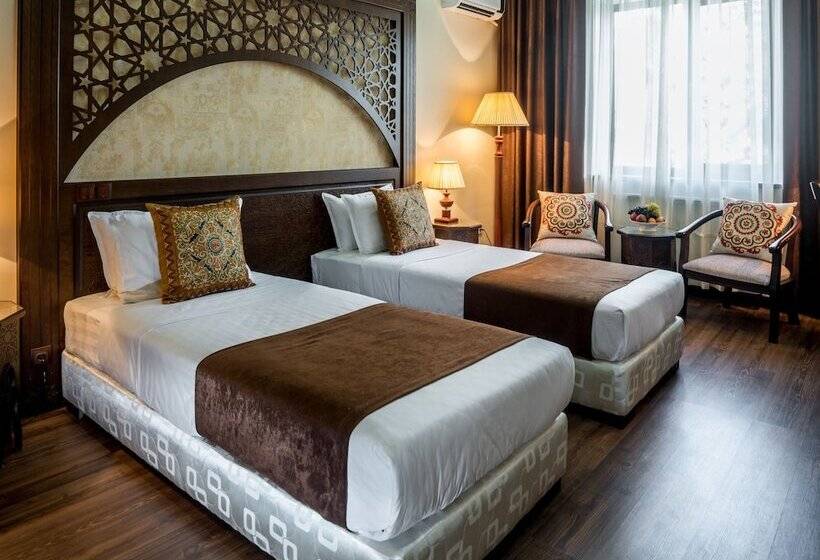 Номер Стандарт, Orient Star