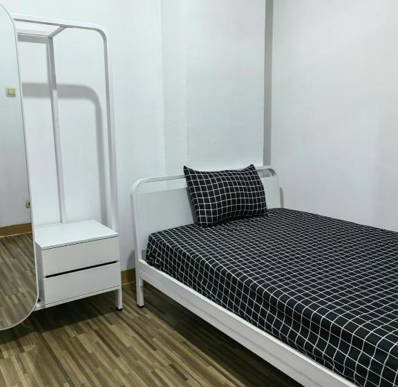 Апартаменты 2 Спальни, Arsakha 001 Apartemen Cibubur Village By Nara Property