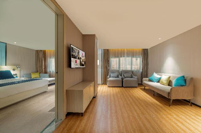 Президентский Люкс, Echarm Hotel Foshan Guangfo Road Jiaokou Metro Station