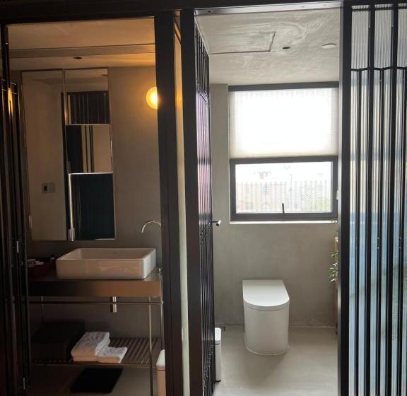 Номер Стандарт, Jiangnan House Nantou