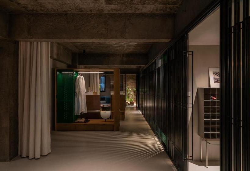 Номер Стандарт, Jiangnan House Nantou