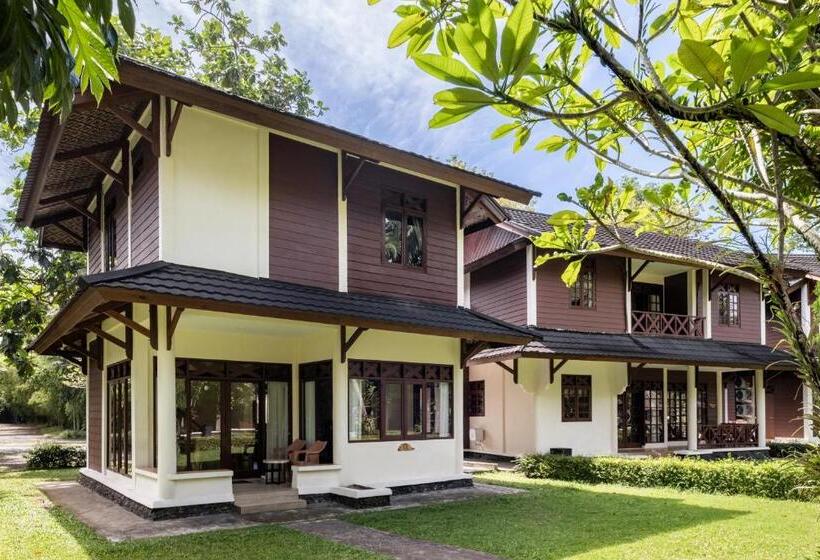 Хижина, Mutiara Carita Cottages