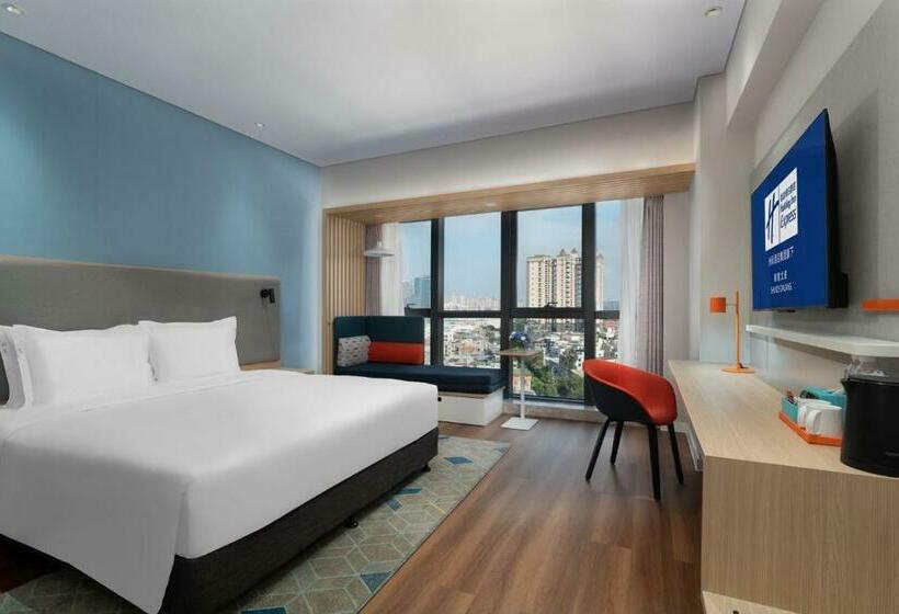 带大床的标准间, Holiday Inn Express Shunde Daliang, An Ihg