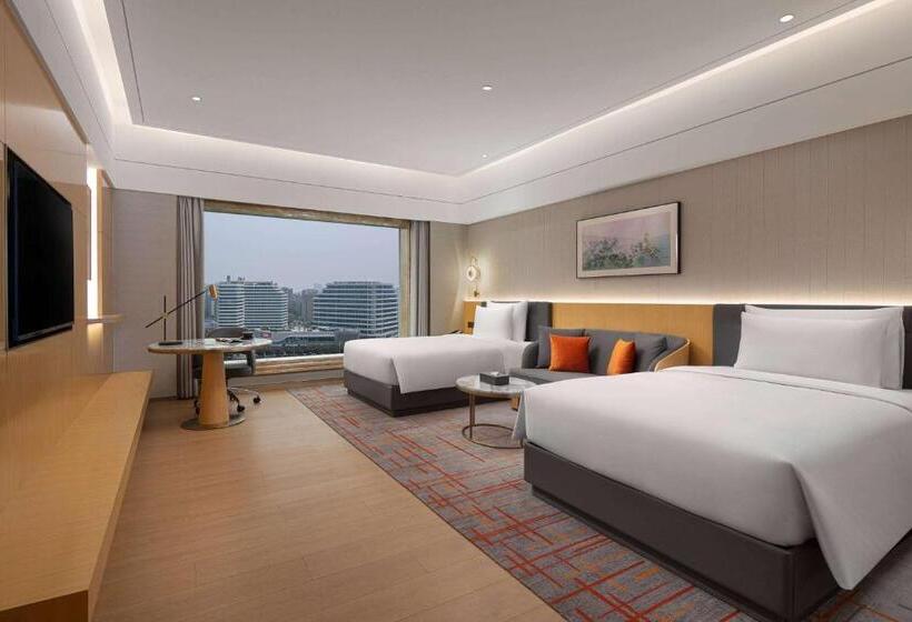 Номер Executive Вид на Сад, Wyndham Grand Zhaoqing Downtown