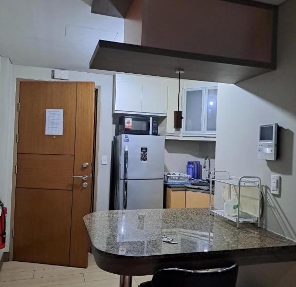 סטודיו סטנדרט עם מרפסת, Mrmcondotel Cluster 1 2h