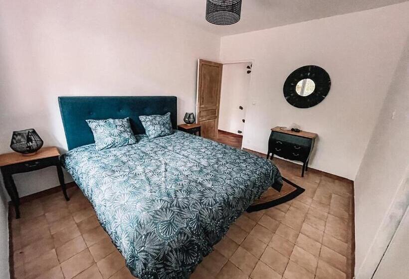 Дом 1 Спальня, Demeure Du Dragon 5 Chambres Piscine  10 Lits   Personnes