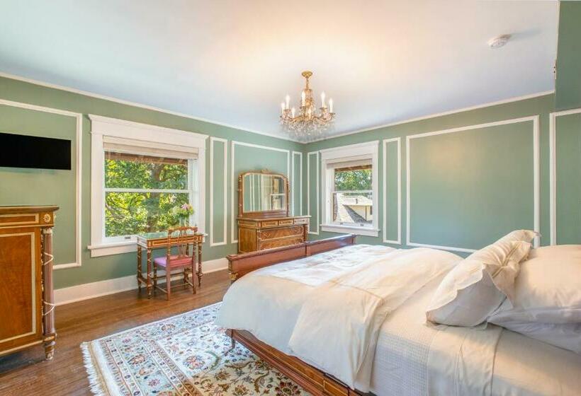 Люкс 3 Спальни, Martha S Bed And Breakfast