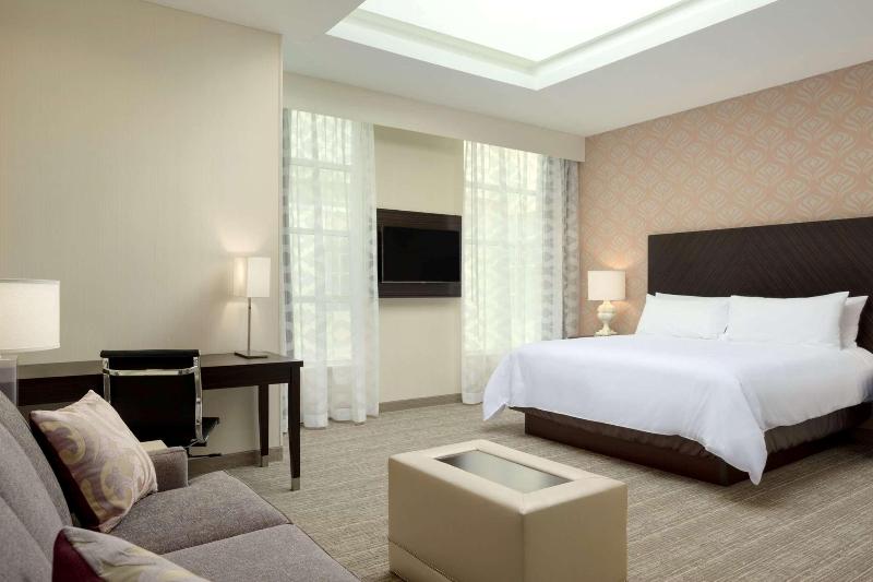 프리미엄 스위트, Embassy Suites Louisville Downtown