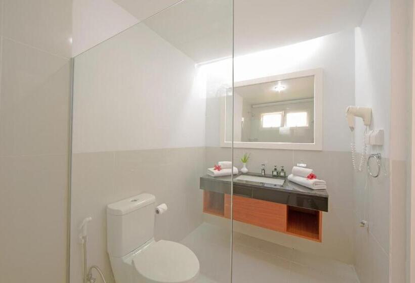 اتاق استاندارد, Equator Village Resort