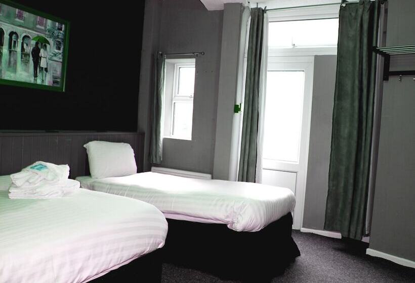 Family Room, Henson Hotel Pleasure Beach