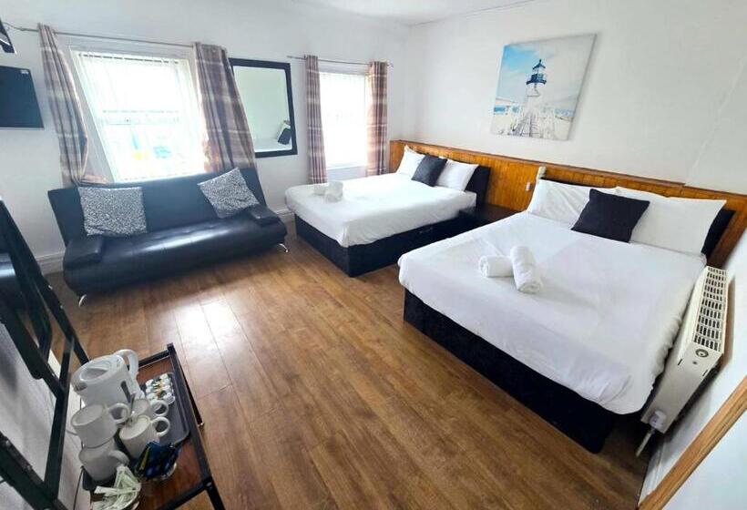 Family Room, Henson Hotel Pleasure Beach
