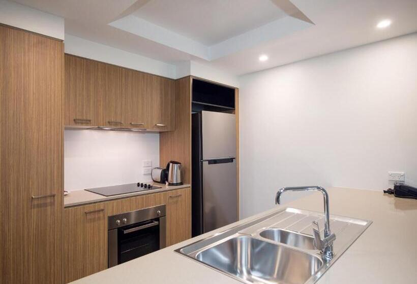 آپارتمان مدیریتی 2 خوابه, Oaks Mackay Rivermarque