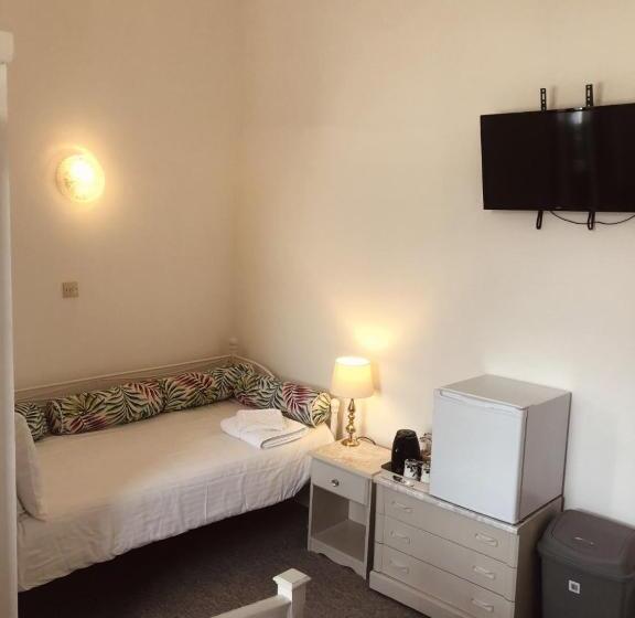 Семейный Номер, The Purple Tree Guest House