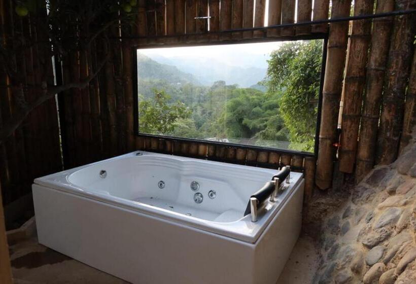 Хижина, Duck House Hostel / La Vega