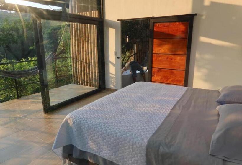 Хижина, Duck House Hostel / La Vega