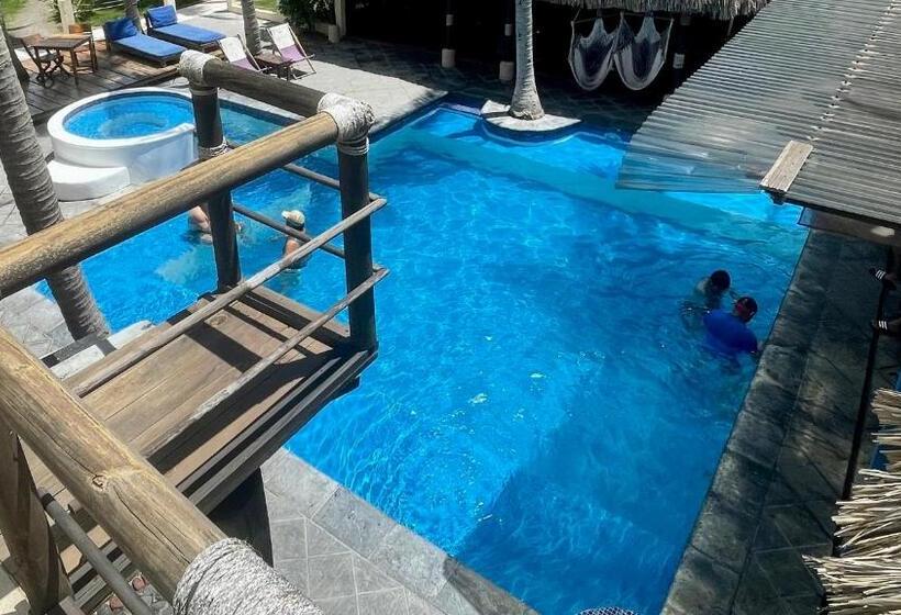 Deluxe Suite Sea View, Johnnys Place