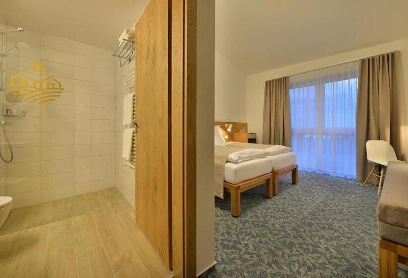 Семейный Номер Superior, Wellness Hotel Happy Star
