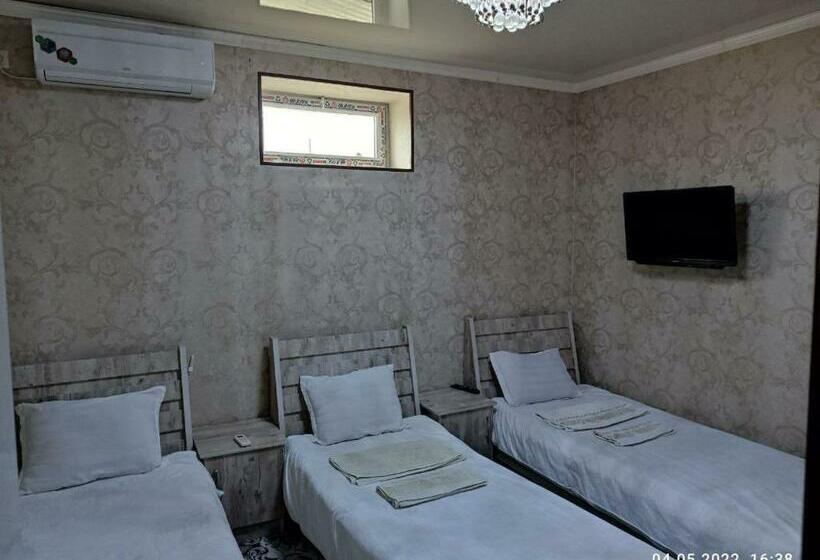 4인용 스탠다드 룸, Uvaysiy Family Guest House