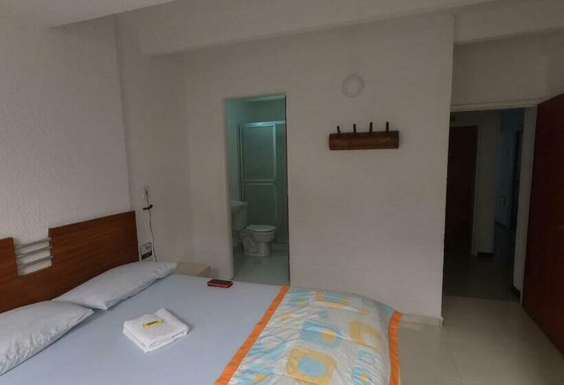 标准间, Ibiza