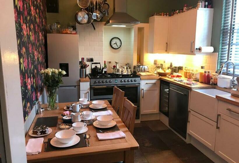اتاق استاندارد با تخت بزرگ, Castle View B&b Morvern