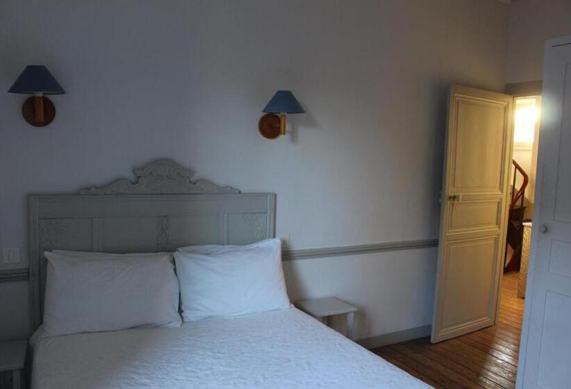 Standard room with outdoor bath, Les Mouettes