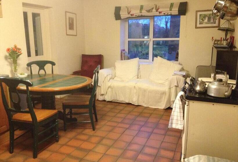 Номер Стандарт Трехместный, Lisieux House On Lough Neagh