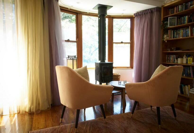 Студия Deluxe, Tomah Retreat   Studio Relax With Fireplace