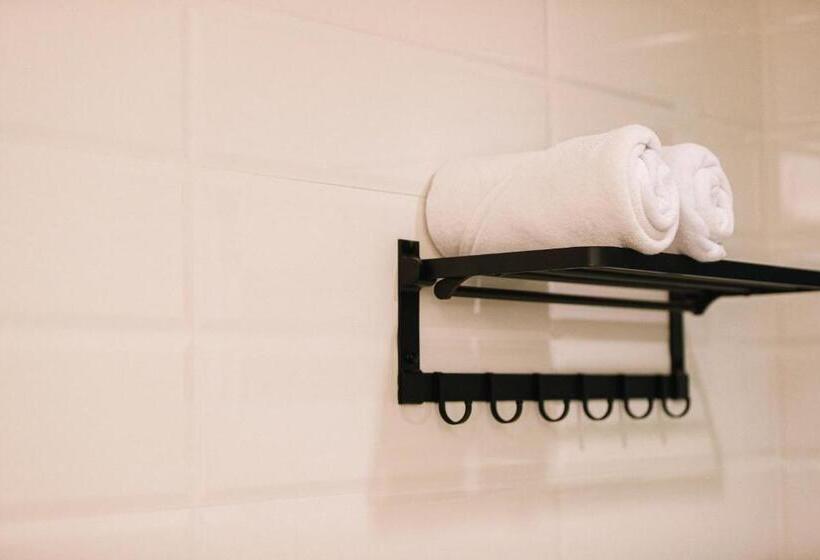 Номер Deluxe с Балконом, Chertel Poshtel